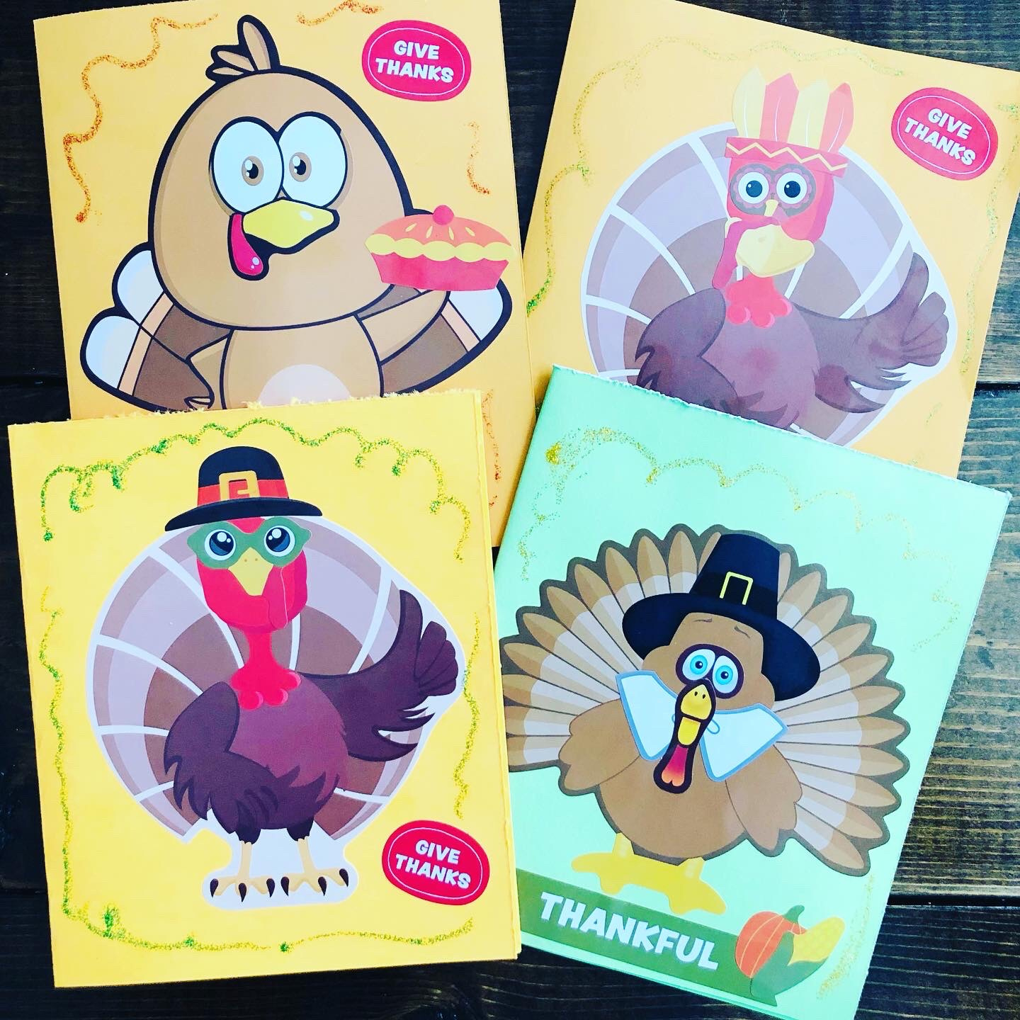 Easy Thanksgiving Cards For Kids To Make - Glitter On A Dime in Thanksgiving Cards Craft Ideas