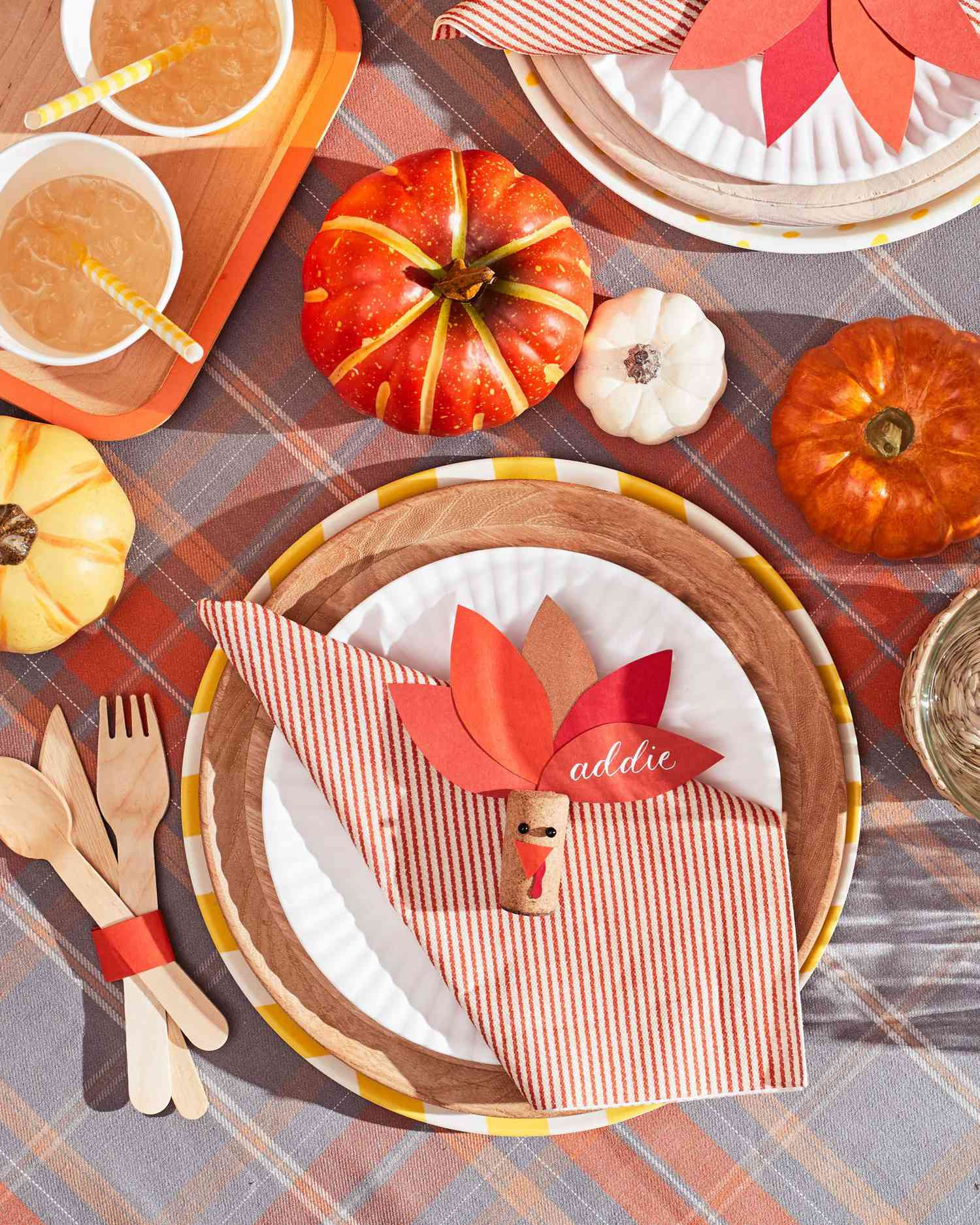 Thanksgiving Place Cards For Every Tablescaping Style in Edible Thanksgiving Place Cards