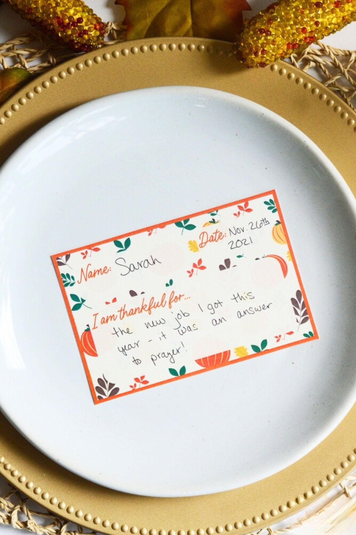 Thanksgiving Thankful Place Cards (Free Printable) for I am Thankful For Place Cards Printable